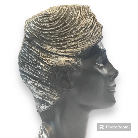 *Vintage* Designs by Frank Schirman “Serenity” Statue - Hawaii - Picture 6 of 10